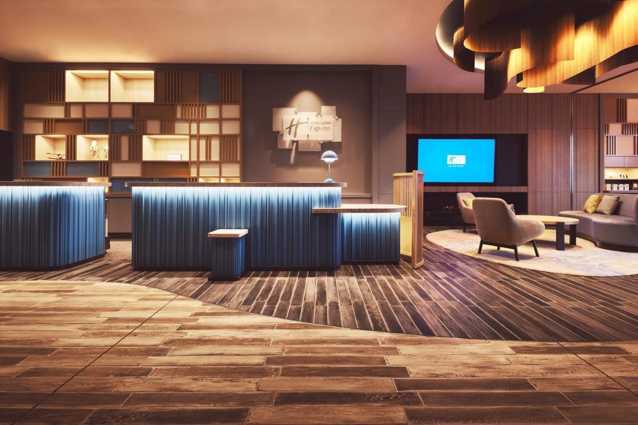 Holiday Inn Express Osaka City Centre- Midosuji By Ihg 외부 사진